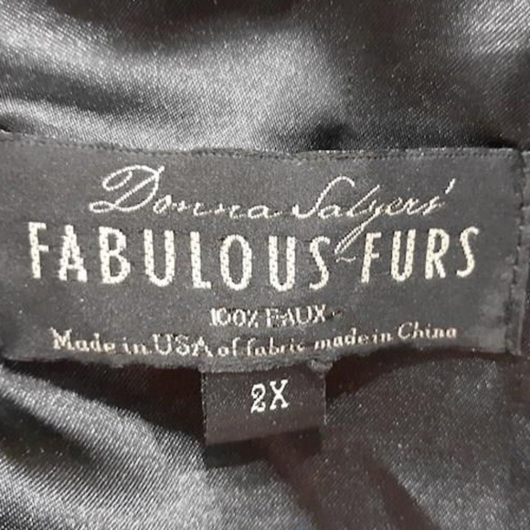 Donna Salyers Fabulous Furs Black winter cot - Size 2X - Picture 7 of 7